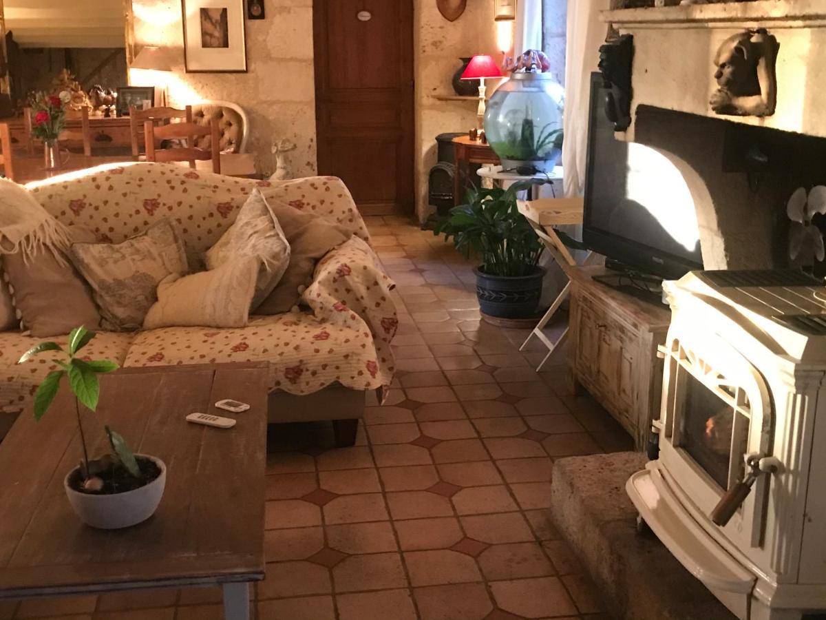 Le Peyrail Bed & Breakfast Les Lèves-et-Thoumeyragues Екстериор снимка