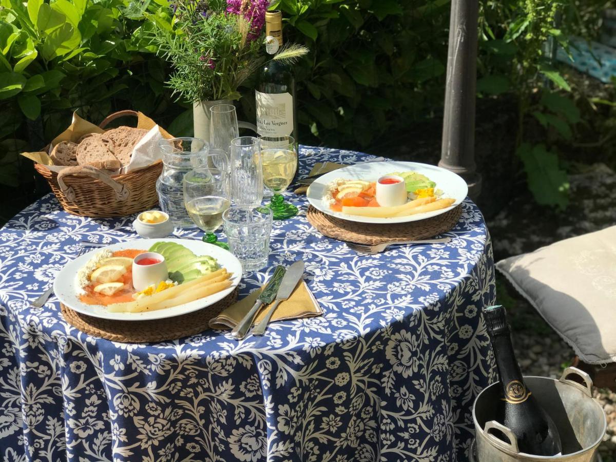 Le Peyrail Bed & Breakfast Les Lèves-et-Thoumeyragues Екстериор снимка