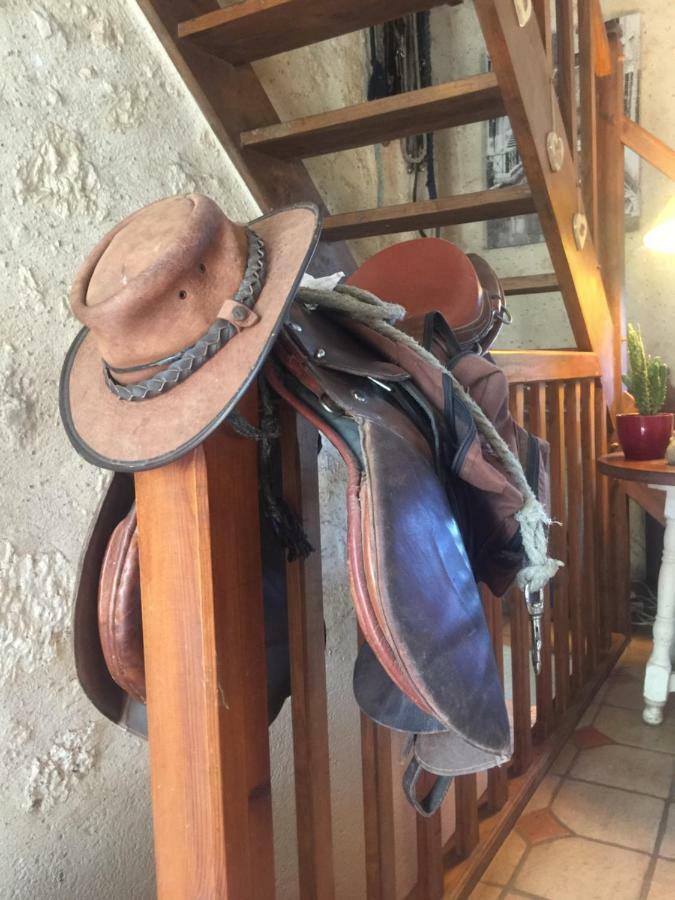 Le Peyrail Bed & Breakfast Les Lèves-et-Thoumeyragues Екстериор снимка
