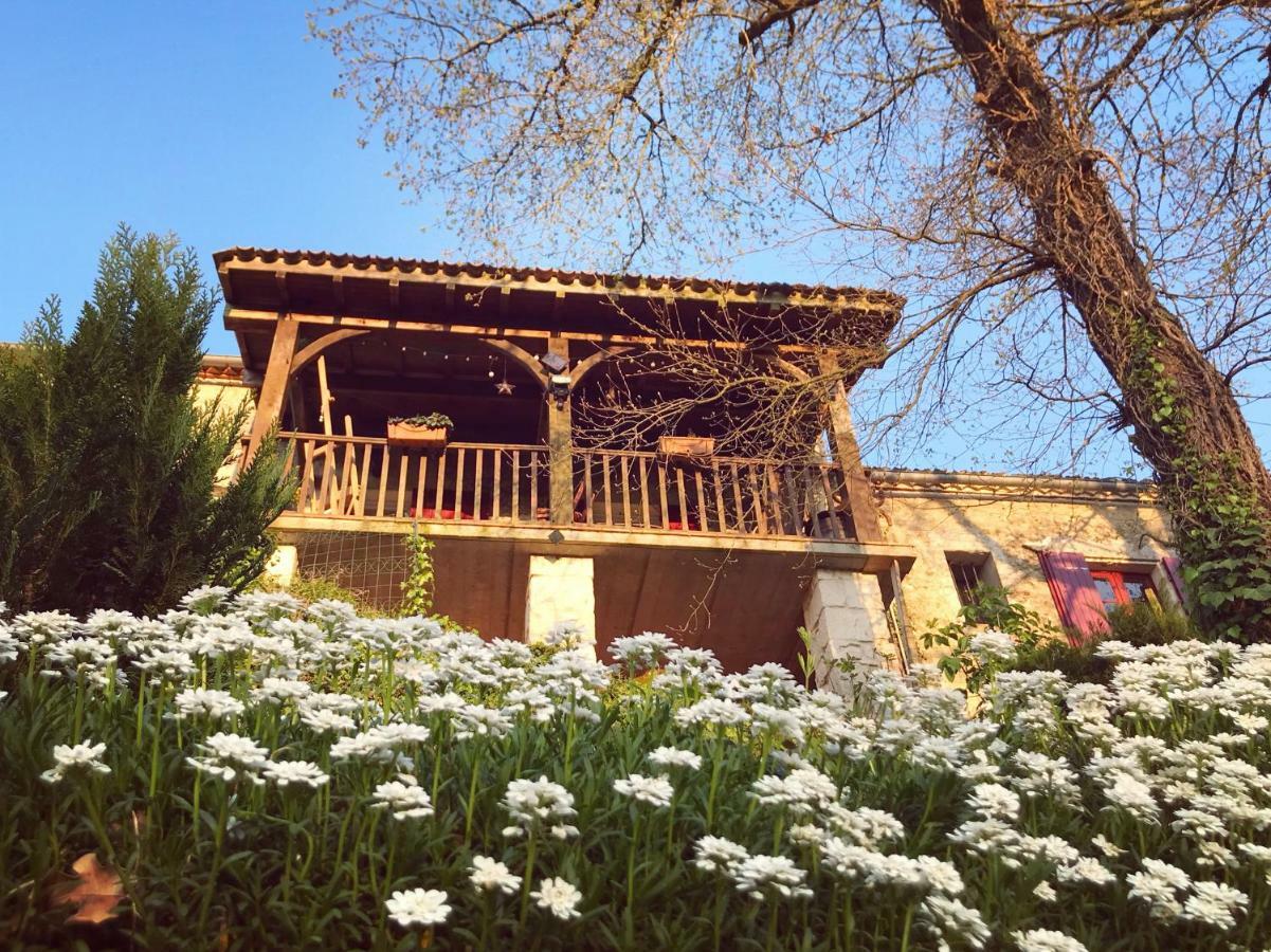Le Peyrail Bed & Breakfast Les Lèves-et-Thoumeyragues Екстериор снимка