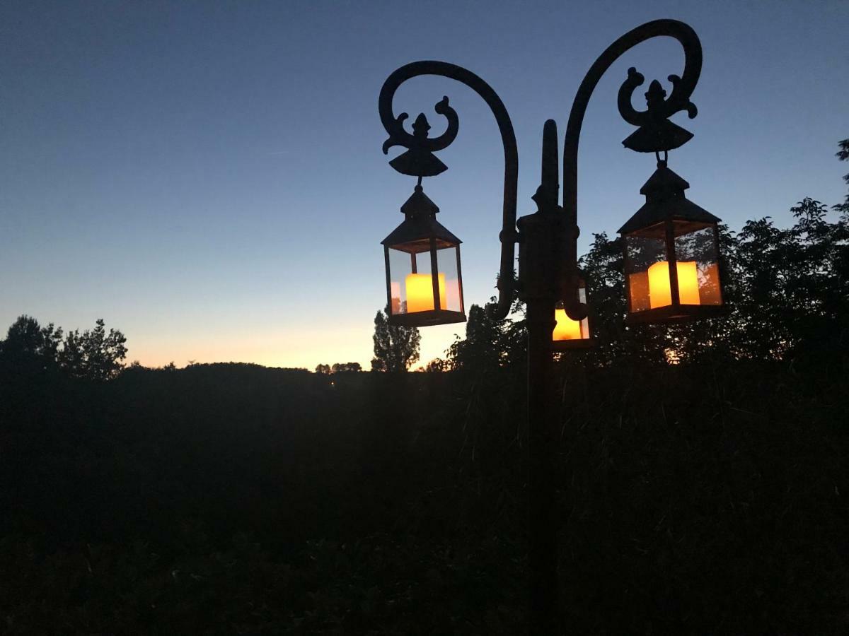 Le Peyrail Bed & Breakfast Les Lèves-et-Thoumeyragues Екстериор снимка