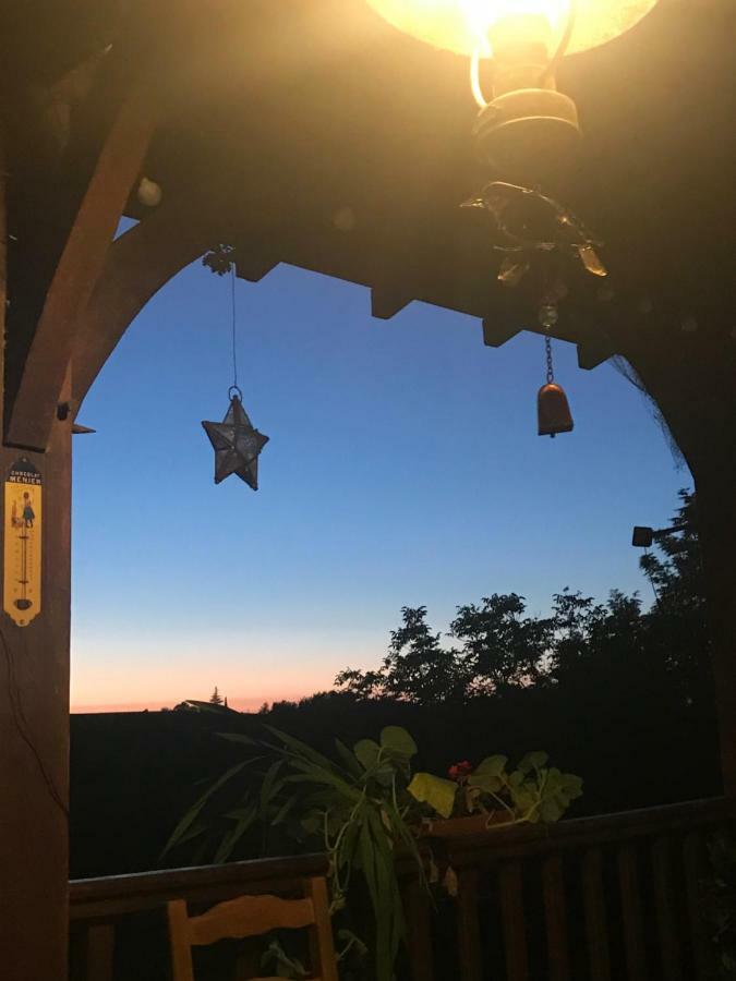 Le Peyrail Bed & Breakfast Les Lèves-et-Thoumeyragues Екстериор снимка